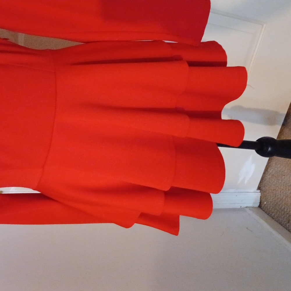 T7 - 👌Women's Red 2 Tiered Flared Hemline Tunic/Top - sz Large - Picture 3 of 9